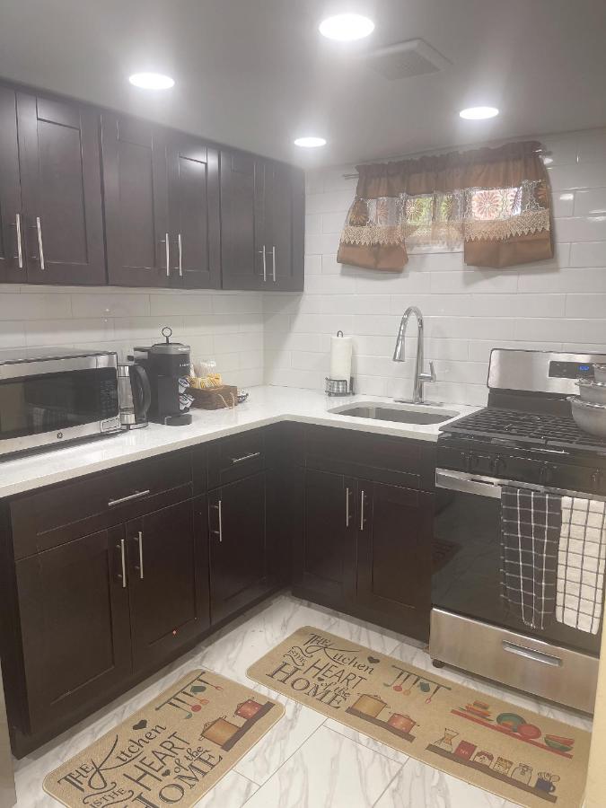 A Unique Beautiful Home Elmont Екстериор снимка